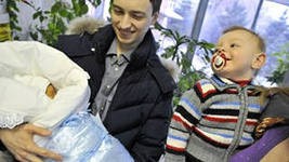 США обещают выполнять условия соглашения с РФ об усыновлении - госдеп США обещают выполнять условия соглашения с РФ об усыновлении - госдеп