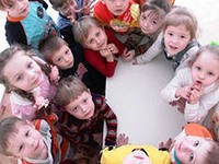 Россия не должна запрещать усыновление американскими семьями российских детей Россия не должна запрещать усыновление американскими семьями российских детей