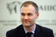 Юрий Колобов переназначен министром финансов Украины Юрий Колобов переназначен министром финансов Украины