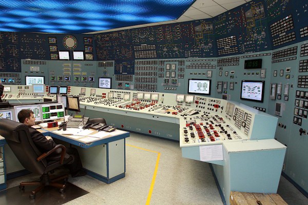 Запущен остановленный накануне энергоблок Кольской АЭС Запущен остановленный накануне энергоблок Кольской АЭС
