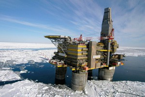 Лицензии на 17 участков шельфа может получить «Газпром», «Роснефть» - на 12 Лицензии на 17 участков шельфа может получить «Газпром», «Роснефть» - на 12