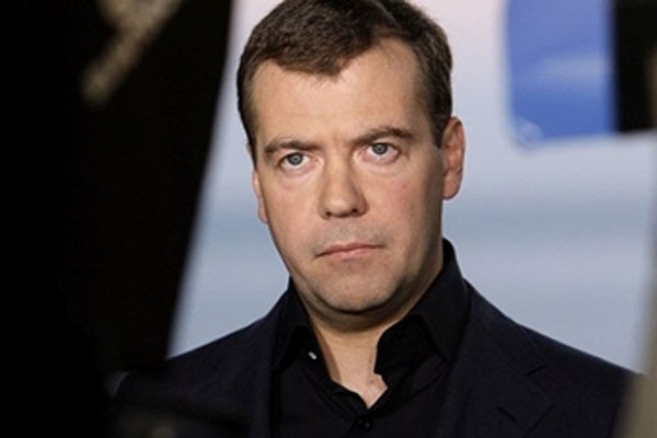 Медведев не удовлетворен сценариями развития РФ Медведев не удовлетворен сценариями развития РФ