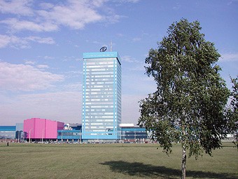 Чистая прибыль группы "АвтоВАЗ" по МСФО в 2011 году выросла 2 раза - до 6,7 млрд руб