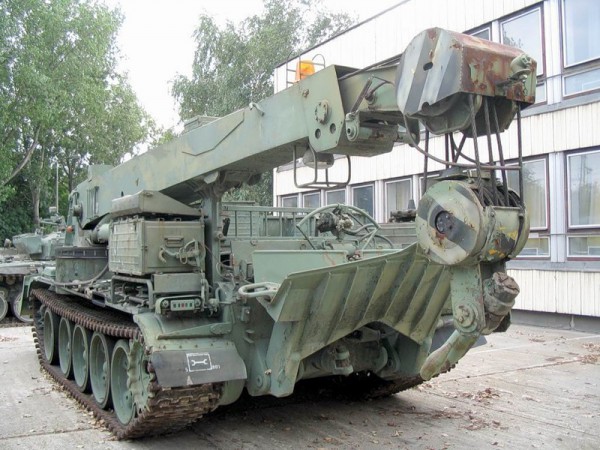 Минобороны предлагает новую схему ремонта и обслуживания военной техники Минобороны предлагает новую схему ремонта и обслуживания военной техники