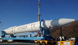 Южнокорейская ракета вывела на орбиту высотой 1,5 тыс км . два объекта Южнокорейская ракета вывела на орбиту высотой 1,5 тыс км . два объекта