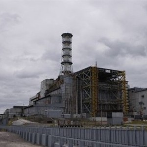 На разрушенном участке ЧАЭС возведут перекрытие На разрушенном участке ЧАЭС возведут перекрытие