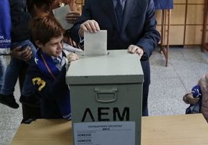 Во второй тур выборов президента Кипра выходят Анастасиадис и Малас Во второй тур выборов президента Кипра выходят Анастасиадис и Малас