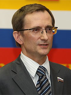 Заявление Пономарева - это выход из партии, считает Левичев Заявление Пономарева - это выход из партии, считает Левичев