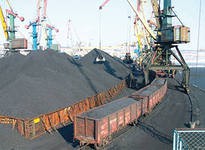 Против строительства угольного терминала выступили жители поселка Славянка Против строительства угольного терминала выступили жители поселка Славянка