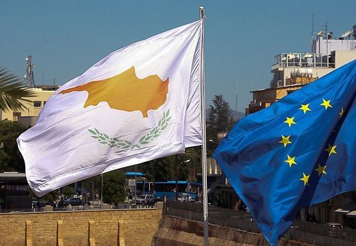 Еврогруппа прервала сообщение с Кипром Еврогруппа прервала сообщение с Кипром