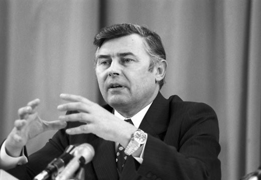 Медведев выразил соболезнования семье Марчука Медведев выразил соболезнования семье Марчука