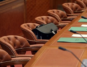 Срок стажа для приема на госслужбу может быть сокращен до одного года Срок стажа для приема на госслужбу может быть сокращен до одного года