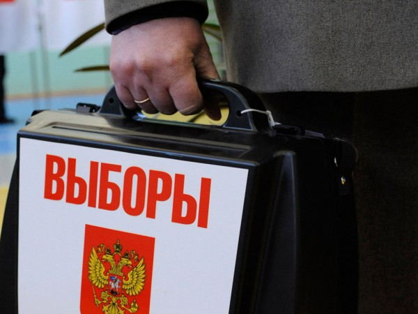 Регионы имеют право отменять прямые выборы губернаторов Регионы имеют право отменять прямые выборы губернаторов