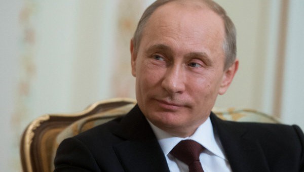 Путин поздравил преемника Чавеса с победой на выборах Путин поздравил преемника Чавеса с победой на выборах