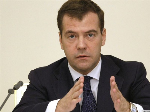 Медведев предложил проводить общероссийские партийные форумы дважды в год Медведев предложил проводить общероссийские партийные форумы дважды в год