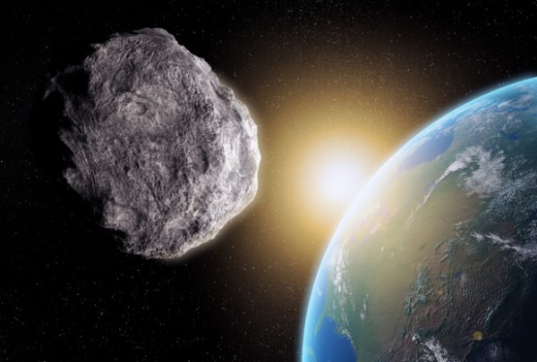 Гигантский астероид, приближающийся к Земле, исследуют специалисты NASA Гигантский астероид, приближающийся к Земле, исследуют специалисты NASA