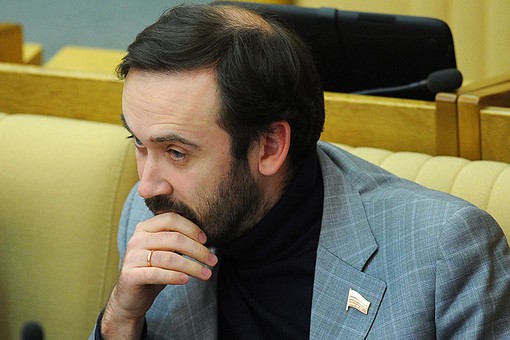 Сергей Миронов сигнализирует Кремлю о своей лояльности, изгоняя Илью Пономарева Сергей Миронов сигнализирует Кремлю о своей лояльности, изгоняя Илью Пономарева