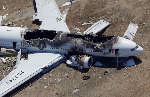 Посадку Boeing 777 осуществлял пилот-стажер Посадку Boeing 777 осуществлял пилот-стажер