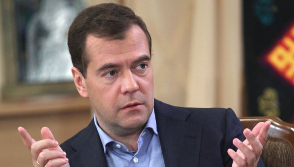 Медведев пообещал не вводить новые налоги Медведев пообещал не вводить новые налоги