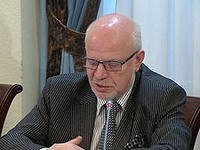 Михаил Федотов выступает за отказ в предоставлении политубежища Сноудену Михаил Федотов выступает за отказ в предоставлении политубежища Сноудену