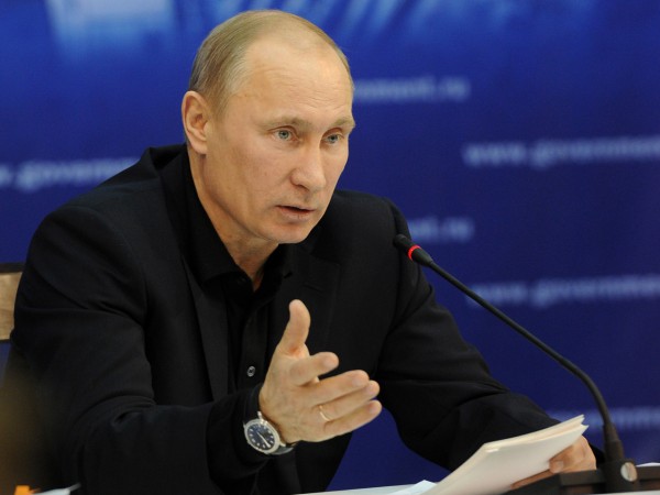 Владимир Путин уволил ряд высокопоставленных сотрудников силовых ведомств Владимир Путин уволил ряд высокопоставленных сотрудников силовых ведомств