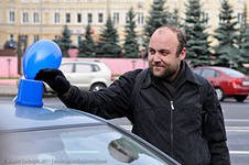 Автомобиль чиновника Минобороны сбил человека на пешеходном переходе Автомобиль чиновника Минобороны сбил человека на пешеходном переходе