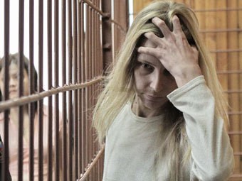 СК предъявил жительнице Подмосковья обвинение в том, что сбросила детей с балкона СК предъявил жительнице Подмосковья обвинение в том, что сбросила детей с балкона