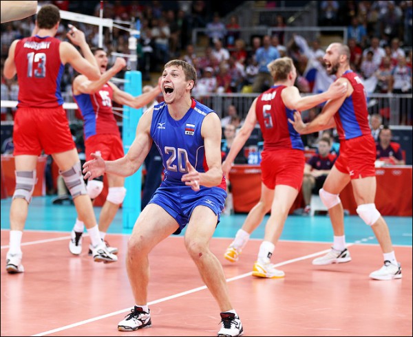 Мужская сборная России по волейболу вышла в 1/4 финала чемпионата Европы Мужская сборная России по волейболу вышла в 1/4 финала чемпионата Европы