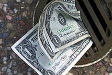 Чистый отток капитала из РФ во II кв составил $9,5 млрд, в I кв - $33,9 млрд Чистый отток капитала из РФ во II кв составил $9,5 млрд, в I кв - $33,9 млрд