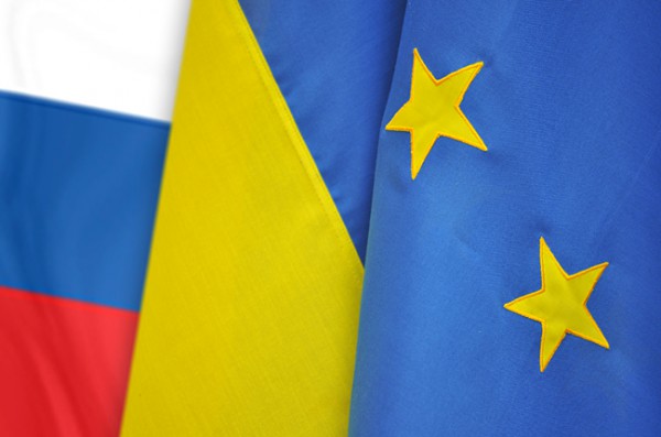 Владимир Путин считает, что у Украины есть выбор: Европа или Таможенный союз Владимир Путин считает, что у Украины есть выбор: Европа или Таможенный союз