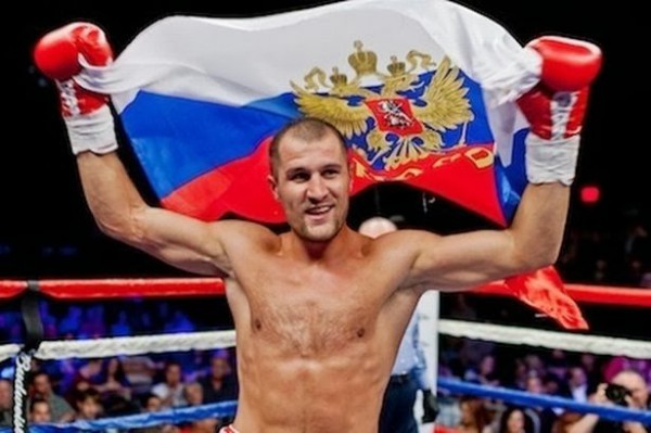 Российский боксер Сергей Ковалев уверено победил украинца Исмаила Силлаха Российский боксер Сергей Ковалев уверено победил украинца Исмаила Силлаха