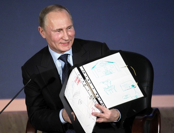Владимир Путин стал главой Попечительского совета МГУ Владимир Путин стал главой Попечительского совета МГУ