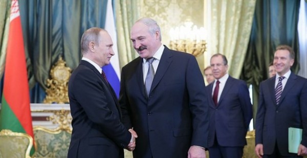 Москва предоставит Минску большой кредит Москва предоставит Минску большой кредит