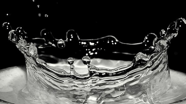Астронавты МКС создают новую воду Астронавты МКС создают новую воду