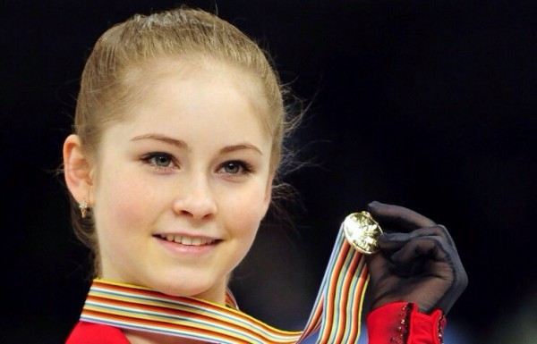 15-летняя Юлия Липницкая выиграла золотую медаль ЧЕ по фигурному катанию 15-летняя Юлия Липницкая выиграла золотую медаль ЧЕ по фигурному катанию