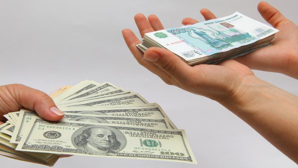 Курс доллара превысил 34 рубля Курс доллара превысил 34 рубля
