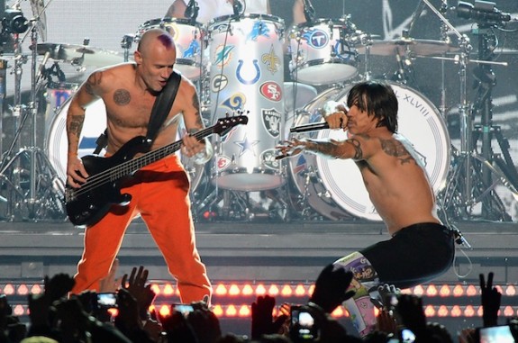 Red Hot Chili Peppers выступили на Супербоуле под фонограмму Red Hot Chili Peppers выступили на Супербоуле под фонограмму