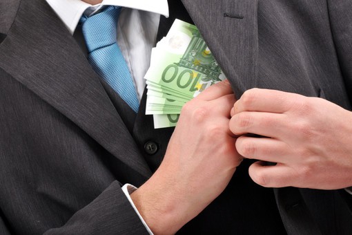 Европа тоже продается Европа тоже продается