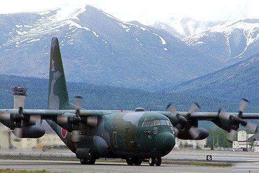 Крушение военно-транспортного самолета С- 130 Геркулес привело к гибели более ста алжирских граждан: военнослужащих и их семей Крушение военно-транспортного самолета С- 130 Геркулес привело к гибели более ста алжирских граждан: военнослужащих и их семей