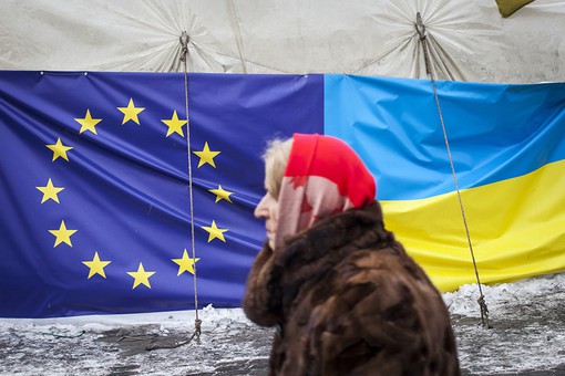 Заморозили восемнадцать украинских политиков Заморозили восемнадцать украинских политиков