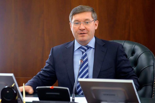 «Братскому народу» - но кому именно? «Братскому народу» - но кому именно?