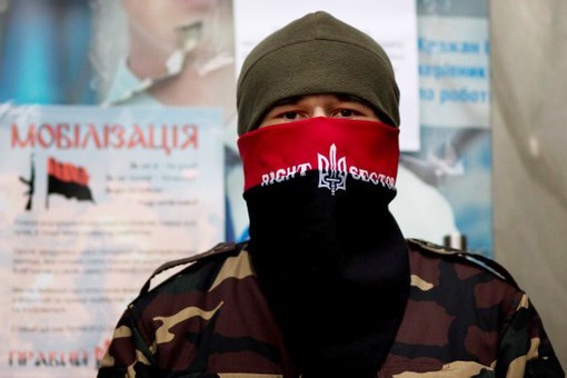 Украинские власти усилили борьбу с «Правым сектором» Украинские власти усилили борьбу с «Правым сектором»