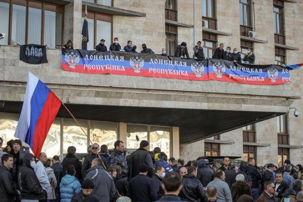 В восточных регионах Украины накаляется обстановка В восточных регионах Украины накаляется обстановка