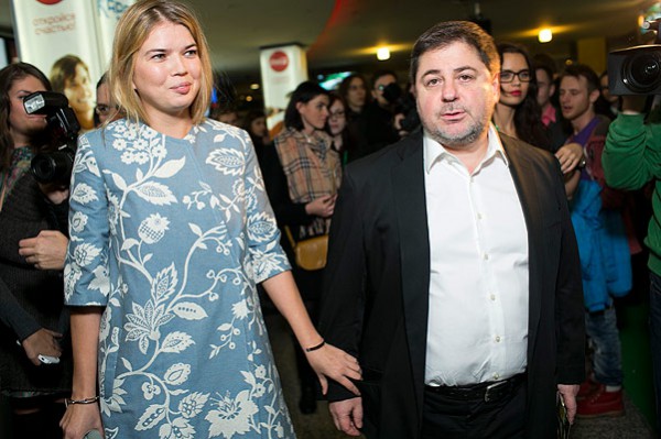 Жена Александра Цекало похудела благодаря Брежневой Жена Александра Цекало похудела благодаря Брежневой