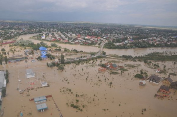 ЧП на Кубани: вода шла с бешеной скоростью, старики не успели спастись ЧП на Кубани: вода шла с бешеной скоростью, старики не успели спастись