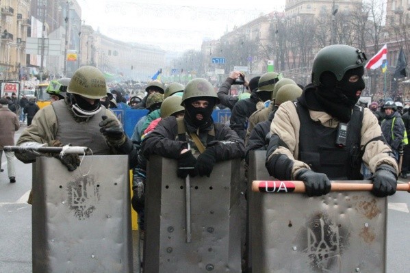 Ополченцы Луганска выдвинули ультиматум руководству Украины Ополченцы Луганска выдвинули ультиматум руководству Украины