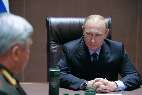 Путин назначил новых полпредов в Сибирском и Северо-Кавказском ФО Путин назначил новых полпредов в Сибирском и Северо-Кавказском ФО