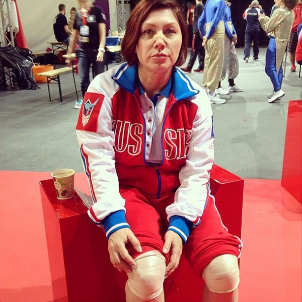 Роза Сябитова сломала нос Роза Сябитова сломала нос