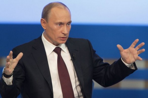 Владимир Путин возмущен разгулом неонацистских сил в Украине, терроризирующих мирных граждан Владимир Путин возмущен разгулом неонацистских сил в Украине, терроризирующих мирных граждан