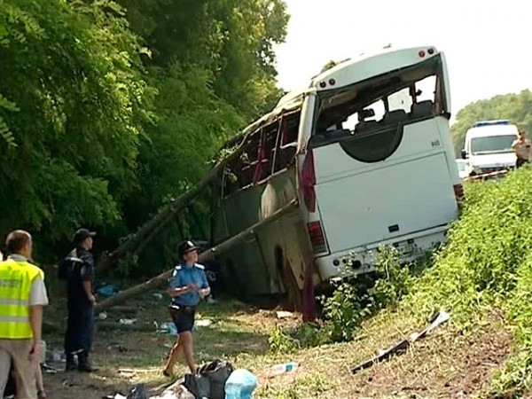 Дело возбудили против водителя автобуса с российскими паломникам, разбившегося на Украине Дело возбудили против водителя автобуса с российскими паломникам, разбившегося на Украине